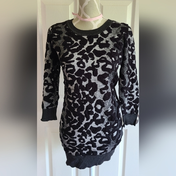 Long Bodycon Sweater - Picture 1 of 4